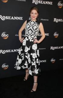 Bilder des Tages BURBANK, CA - MARCH 23: Emma Kenney, at Roseanne Premiere Event at Walt Disney Studio Lot on March 23, 2018 in Burbank, California. Copyright: xFayexSadoux