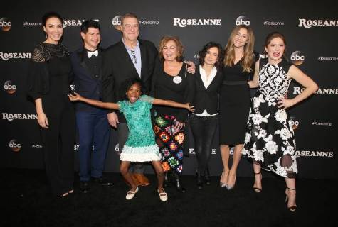 BURBANK, CA - MARCH 23: Whitney Cummings, Michael Fishman, John Goodman, Roseanne Barr, Sarah Gilbert, Sarah Chalke, Emma Kenney, Jayden Rey, at Roseanne Premiere Event at Walt Disney Studio Lot on March 23, 2018 in Burbank, California. Copyright: xFayexSadoux