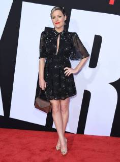 Première de Blockers . 03 April 2018 - Westwood, California - Kathleen Robertson. Universal Pictures Blockers Los Angeles Premiere held at Regency Village Theatre. 225447 2018-04-03 CA Westwood Etats-Unis  Copyright: xBirdiexThompson AdMediax STAR_225447_019