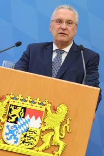 April 5, 2018 - Munich, Bavaria, Germany - Joachim Herrmann speaks, in Munich, Germany, on April 5, 2018. The minister of interiour Joachim Herrmann and the President of the Verfassungsschutz ( Secret Service). They talked about Islamism, Right-wing extremism, left-wing extremism and cyber crminality. Munich Germany - ZUMAn230 20180405_zaa_n230_098 Copyright: xAlexanderxPohlx