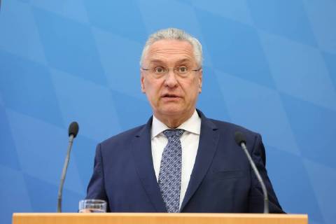 April 5, 2018 - Munich, Bavaria, Germany - Joachim Herrmann speaks, in Munich, Germany, on April 5, 2018. The minister of interiour Joachim Herrmann and the President of the Verfassungsschutz ( Secret Service). They talked about Islamism, Right-wing extremism, left-wing extremism and cyber crminality. Munich Germany - ZUMAn230 20180405_zaa_n230_087 Copyright: xAlexanderxPohlx