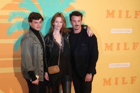 Audrey Marnay CELEBRITES : Avant Premiere Milf - Paris - 17 04 2018 MichaelBaucher Panoramic 