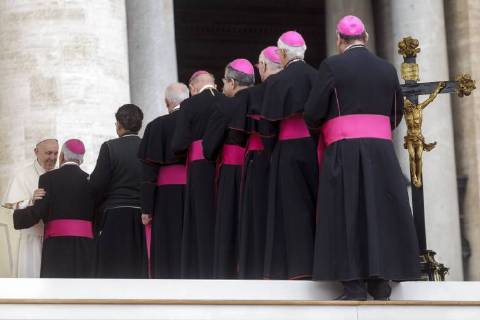 Themen der Woche KW16 Bilder des Tages Vatican: Pope Francis Weekly General Audience Pope Francis leads his Weekly General Audience in St. Peter s Square. Vatican City Vatican Saint Peter s Square  GiuseppexCiccia