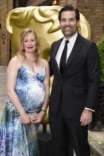 Rob Delaney with wife Leah at the BAFTA Television Craft Awards 2018 at The Brewery London 22 04 2018 Rob Delaney with wife Leah  Foto:xS.xVasx xFuturexImage