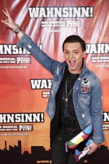 Julian F M Stoeckel at the premiere of the musical Madness in the Theater at Potsdamer Platz Berlin 02 05 2018 Foto:xJ.xQuinternx xFuturexImage