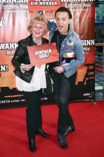 Stefanie Simon and Julian F M Stoeckel at the premiere of the musical Madness in the Theater on Potsdamer Platz Berlin 02 05 2018 Foto:xJ.xQuinternx xFuturexImage