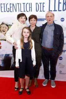 Meret Becker Annalee Ranft Kerstin Polte and Karl Kranzkowski at the premiere of the movie Who invented love in the Lichtburg Essen 02 05 2018 Foto:xC.xHardtx xFuturexImage