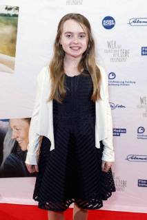 Annalee Ranft at the premiere of the movie Who actually invented love in the Lichtburg Essen 02 05 2018 Foto:xC.xHardtx xFuturexImage