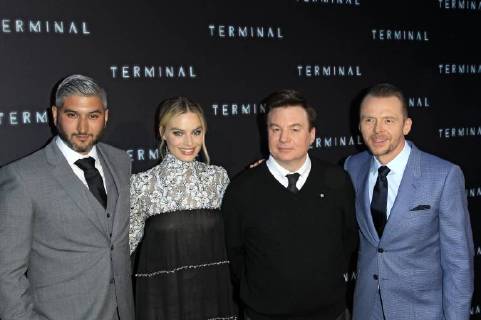 Vaughn stone Margot Robbie Mike Myers and Simon Pegg at the premiere of the movie Terminal in the ArcLight Cinemas Los Angeles 08 05 2018 Foto:xD.xBedrosianx xFuturexImage