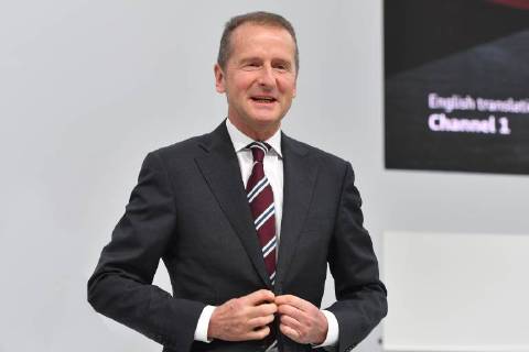 Herbert DIESS Chairman of the Board of Management Volkswagen AG and Chairman of the Supervisory Board AUDI AG Single-shot, single motif half-figure half figure 129 Annual General Meeting 2018 AUDI AG on 09 05 2018 in I N G O L S T A D T