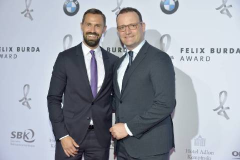 jens Spahn with husband Daniel Funke Arrival for the award ceremony and honoring the 15 Felix Burde Award at the Hotel Adlon Kempinski in Berlin on 13 05 2018