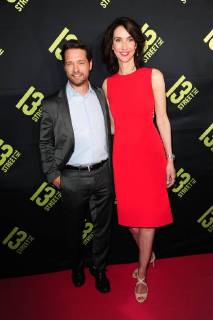 Jason Priestley the actor and lead actor with NBC Universal Germany boss Katharina Behrends at the premiere of the Crime series Private Eyes from 16 07 2018 at 13th Street NBCUniversal Networks at 28 05 2018 in Munich Private Eyes series premiere in Munich 2018