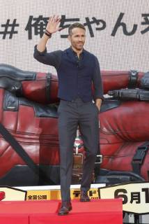 Canadian actor Ryan Reynolds greets to the audience during the Japan Premiere for his film Deadpool 2 on May 29, 2018, Tokyo, Japan. The second installment of the Marvel hit movie will be released in Japan on June 1st.  (gxta_DPool2jp048)