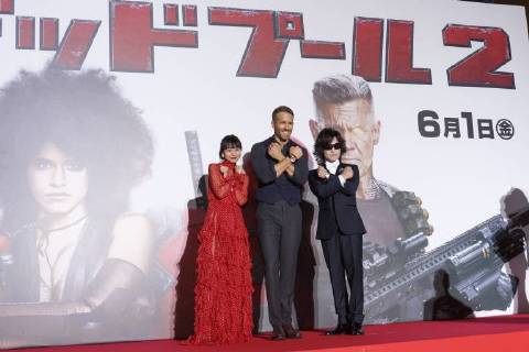 (L to R) Japanese actress Shiori Kutsuna, Canadian actor Ryan Reynolds and heavy metal band X JAPAN singer Toshi, pose for the cameras during the Japan Premiere for the film Deadpool 2 on May 29, 2018, Tokyo, Japan. The second installment of the Marvel hit movie will be released in Japan on June 1st.  (gxta_DPool2jp062)