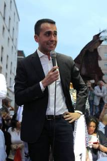 Italy: Manifestation with Luigi Di Maio Manifestation of the M5S in Naples with the militants of the M5S and with the political leader Luigi Di Maio. Naples Italy  SalvatorexEsposito