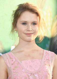 June 26, 2018 - Hollywood, CA, U.S. - 26 June 2018 - Hollywood, California - Eliza Scanlen. HBO s Sharp Objects Los Angeles Premiere held at the Cinerama Dome. Photo Credit: AdMedia Hollywood U.S. - ZUMAa123 20180626_zaa_a123_040 Copyright: xBirdiexThompsonx