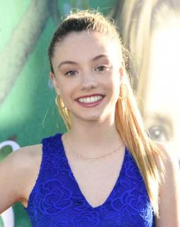 June 26, 2018 - Hollywood, CA, U.S. - 26 June 2018 - Hollywood, California - Jessica Treska. HBO s Sharp Objects Los Angeles Premiere held at the Cinerama Dome. Photo Credit: AdMedia Hollywood U.S. - ZUMAa123 20180626_zaa_a123_310 Copyright: xBirdiexThompsonx