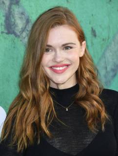 June 26, 2018 - Hollywood, CA, U.S. - 26 June 2018 - Hollywood, California - Holland Roden . HBO s Sharp Objects Los Angeles Premiere held at the Cinerama Dome. Photo Credit: AdMedia Hollywood U.S. - ZUMAa123 20180626_zaa_a123_321 Copyright: xBirdiexThompsonx