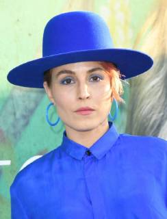 Premiere du film Sharp Objects . 26 June 2018 - Hollywood, California - Noomi Rapace. HBO s Sharp Objects Los Angeles Premiere held at the Cinerama Dome. Photo Credit: Birdie Thompson AdMedia 227902 2018-06-26 CA Hollywood Etats-Unis  Copyright: xBirdiexThompson AdMediax STAR_227902_022