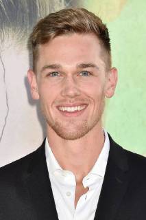 Taylor John Smith at the Sharp Objects HBO Series Premiere on 26 06 2018 in Los Angeles Sharp Objects HBO Series Premiere in Hollywood Los Angeles 2018
