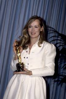 OSCARS: Beste Nebendarstellerin, Preisträgerinnen 1971-1980 Actress Meryl Streep with her Oscar for Best Supporting Actress in Kramer Vs. Kramer at the 52nd Annual Academy Awards in Los Angeles on April 14th 1980. © Nancy Barr Brandon MediaPunch Copyright: xNancyxBarrxBrandonx xMediaPunchx