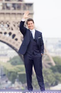Entertainment Bilder des Tages Mission Impossible - Fallout Premiere in Paris Tom Cruise CELEBRITES : Avant Premiere Fall Out - Mission Impossible - Paris - 12 07 2018 JBAutissier Panoramic 
