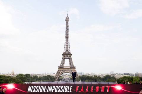 Mission Impossible - Fallout Premiere in Paris Tom Cruise CELEBRITES : Avant Premiere Fall Out - Mission Impossible - Paris - 12 07 2018 JBAutissier Panoramic 