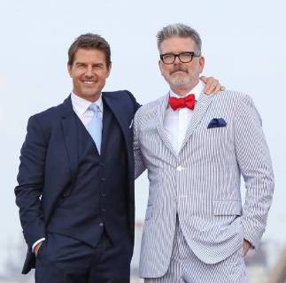 Tom Cruise and Christopher McQuarrie attend the world premiere of the film Mission: Impossible - Fallout in Paris on July 12, 2018.  PAR20180712040 DAVIDxSILPA