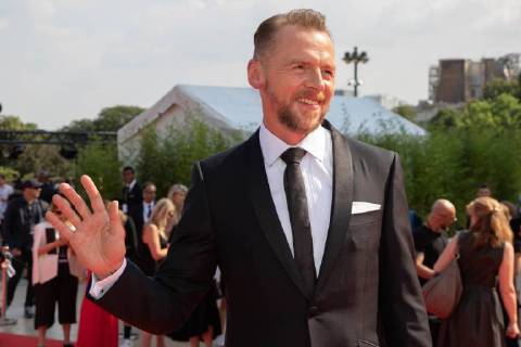 Tapis rouge de l avant-premiere mondiale du film Mission Impossible: Fallout . Simon Pegg. Mission: Impossible. Fallout premiere in Paris in front of the Eiffel Tower. 228431 2018-07-12 Trocadero Paris France  Copyright: xSebastienxFremontx xStarfacex STAR_228431_029