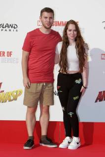 Avant-premiere europeenne de Ant-Man Guepe au Studio Theater de Disneyland Paris.Miss Jirachi avec un ami. 228502 2018-07-14 Marne la Vallee France  Copyright: xPatricexFalourx STAR_228502_008