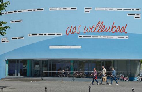 Wave pool Spreewaldplatz Kreuzberg Berlin Germany