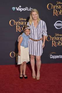 Alison Sweeney with daughter at the premiere of the movie Christopher Robin at Walt Disney Studios Burbank 30 07 2018 Foto:xD.xStarbuckx xFuturexImage
