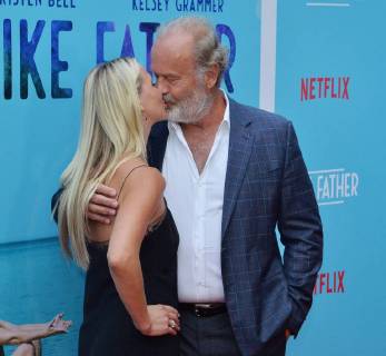 Entertainment Bilder des Tages Cast member Kelsey Grammer and his wife Kayte Walsh attend the premiere of the motion picture comedy Like Father at the ArcLight Cinema Dome in the Hollywood section of Los Angeles on July 31, 2018. The storyline follows a workaholic woman who is left at the altar takes her honeymoon trip anyway with her overachieving father who left her mother because he believed his family was holding back his career.  LAP2018073116 JIMxRUYMEN