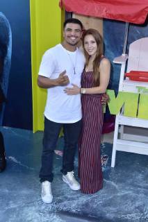 Victor Ortiz with accompaniment at the premiere of the movie The Meg in the TCL Chinese Theater Los Angeles 06 08 2018 Foto:xD.xStarbuckx xFuturexImage