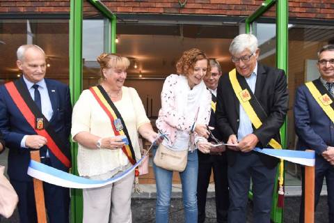 Federation Wallonia - Brussels Minister of Education and School Buildings Marie-Martine Schyns (C) pictured during the first day of the new school year at the Ecole des Charmilles in Thy-Le-Chateau, Monday 03 September 2018. JEAN-LUCxFLEMAL 05419370