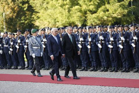 Turkish President Recep Tayyip Erdogan Berlin: Turkish President Recep Tayyip Erdogan will receive military honors at Bellevue Palace. The photo shows the Federal President Frank-Walter Steinmeier and the Turkish President Recep Tayyip Erdogan Berlin Berlin-Tiergarten Germany  SimonexKuhlmey