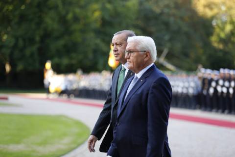 Turkish President Recep Tayyip Erdogan Berlin: Turkish President Recep Tayyip Erdogan will receive military honors at Bellevue Palace. The photo shows the Federal President Frank-Walter Steinmeier and the Turkish President Recep Tayyip Erdogan Berlin Berlin-Tiergarten Germany  SimonexKuhlmey