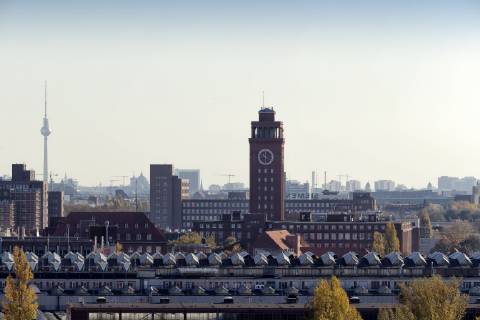Siemens in Berlin Siemensstadt 2018 10 31 Berlin Germany Berlin Siemensstadt with Siemens branch management Dynamo and Schaltwerk With Berlins support, Siemens plans to set up a campus for science, research and production here and to invest around 600 million euros in the coming years In the picture, the clock tower that characterizes the architecture of the works and the factory facades from the 1910s