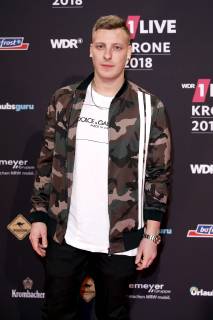 Felix Lobrecht at the 19th presentation of the 1Live Crown 2018 in the Jahrhunderthalle Bochum 06 12 2018 Foto:xC.xHardtx xFuturexImage