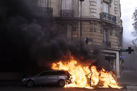 Thousands of demonstrators gathered on the Champs-Elysees and in the surrounding areas for Act IV of the protest movement of the Yellow Vests. Numerous clashes with the police were observed.  JanxSchmidt-Whitley LexPictorium LePictorium_0196153