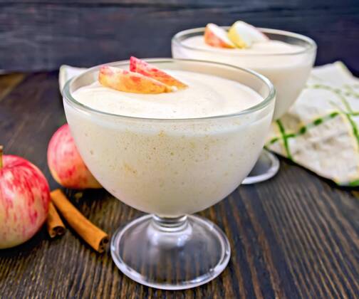  Jelly airy apple in glass bowl with cinnamon on board  Copyright: xrezkrrx Panthermedia16053913