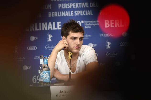 Jonas Dassler during the Der goldene Handschuh The Golden Glove press conference at the 69th Berlin International Film Festival Berlinale 2019 at Hotel Grand Hyatt on February 09 2019 in Berlin Germany Foto:xC.xNiehausx xFuturexImage
