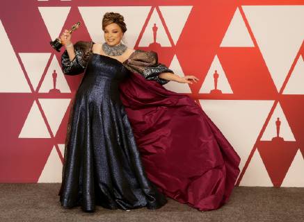 Entertainment Bilder des Tages Ruth E. Carter, winner of the award for Best Costume Design for Black Panther, appears backstage with his Oscar during the 91st annual Academy Awards at Loews Hollywood Hotel in the Hollywood section of Los Angeles on February 24, 2019.  LAP20190224656 JOHNxANGELILLO
