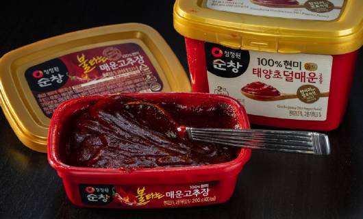 March 14, 2019 - Chicago, Illinois, USA - Country ribs with gochujang hot pepper paste photographed at Chicago Tribune test kitchen in Chicago on Thursday, March 14, 2019. Styled by Shannon Kinsella. Chicago USA - ZUMAm67_ 20190314_zaf_m67_028 Copyright: xZbigniewxBzdakx xChicagoxTribunex