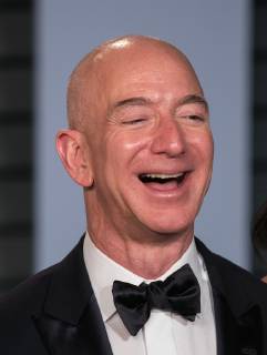 April 4, 2019 - Beverly Hills, California, United States of America - (Not in photo) MacKenzie Bezos, noted in a Tweet that her 26 year marriage to Jeff Bezos has been formally dissolved and keep 25% of Amazon stock equivalent to about $35 billion as of today, Thursday, April 4, 2019. FILE PHOTO: Jeff Bezos on the red carpet of the 2018 Vanity Fair Oscar Party held at the Wallis Annenberg Center in Beverly Hills, California on Sunday March 4, 2018. JAVIER ROJAS PI Beverly Hills United States of America - ZUMAp124 20190404_zaa_p124_008 Copyright: xJavierxRojas Pix