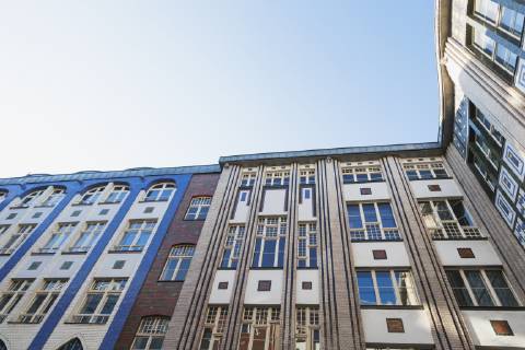 IMAGO Creative: Architektur in Berlin Germany, Berlin, facades of a courtyard of Hackesche Hoefe  GWF05732
