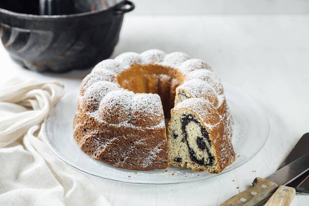 IMAGO Creative: Food, Mohn Poppy seed ring cake  IPF00502