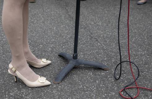 May 1, 2019 - Washington, District of Columbia, U.S. - Kellyanne Conway, counselor to United States President Donald Trump, speaks with members of the media on the West Wing driveway at the White House in Washington, D.C. on May 1, 2019. Credit: CNP Washington U.S. - ZUMAs152 20190501_zaa_s152_010 Copyright: xAlexxEdelmanx