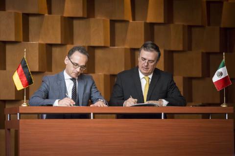Federal Foreign Minister Heiko Maas L SPD and Marcelo Luis Ebrard Casaubon R Mexican Foreign Minister sign Memorandum of Understanding on German-Mexican cooperation in Mexico City 02 05 2019 Heiko Maas travels to Latin America Brazil Colombia and Mexico Mexico City of Mexico Copyright: xFlorianxGaertner photothek.netx