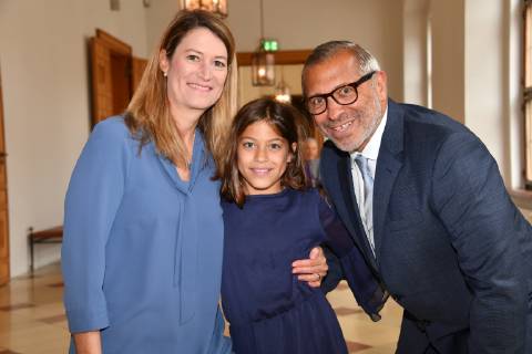 William Hartwig Almer Jimmy Hartwig with wife and daughter Yulie Award of the Social Medal Bavarian State Medal for Social Services Max Joseph Saal Residence Munich 13 May 2019